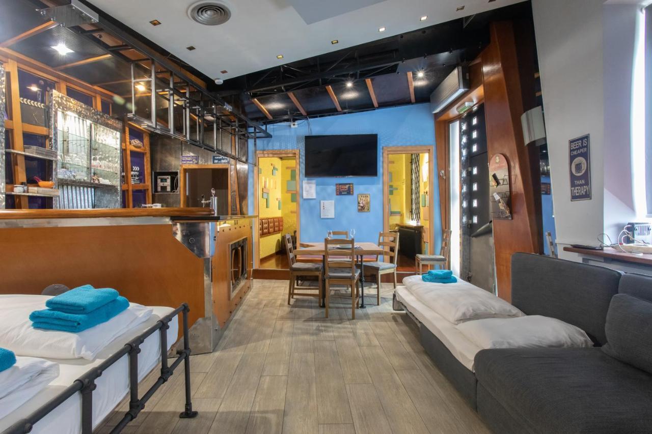 Stay In Pub Kamera Klub Apatment-City Center Ljubljana Kültér fotó