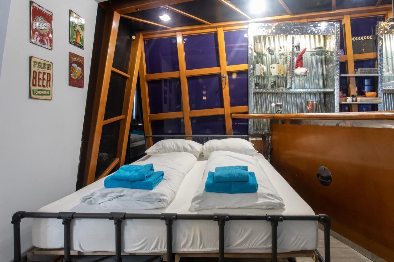 Stay In Pub Kamera Klub Apatment-City Center Ljubljana Kültér fotó