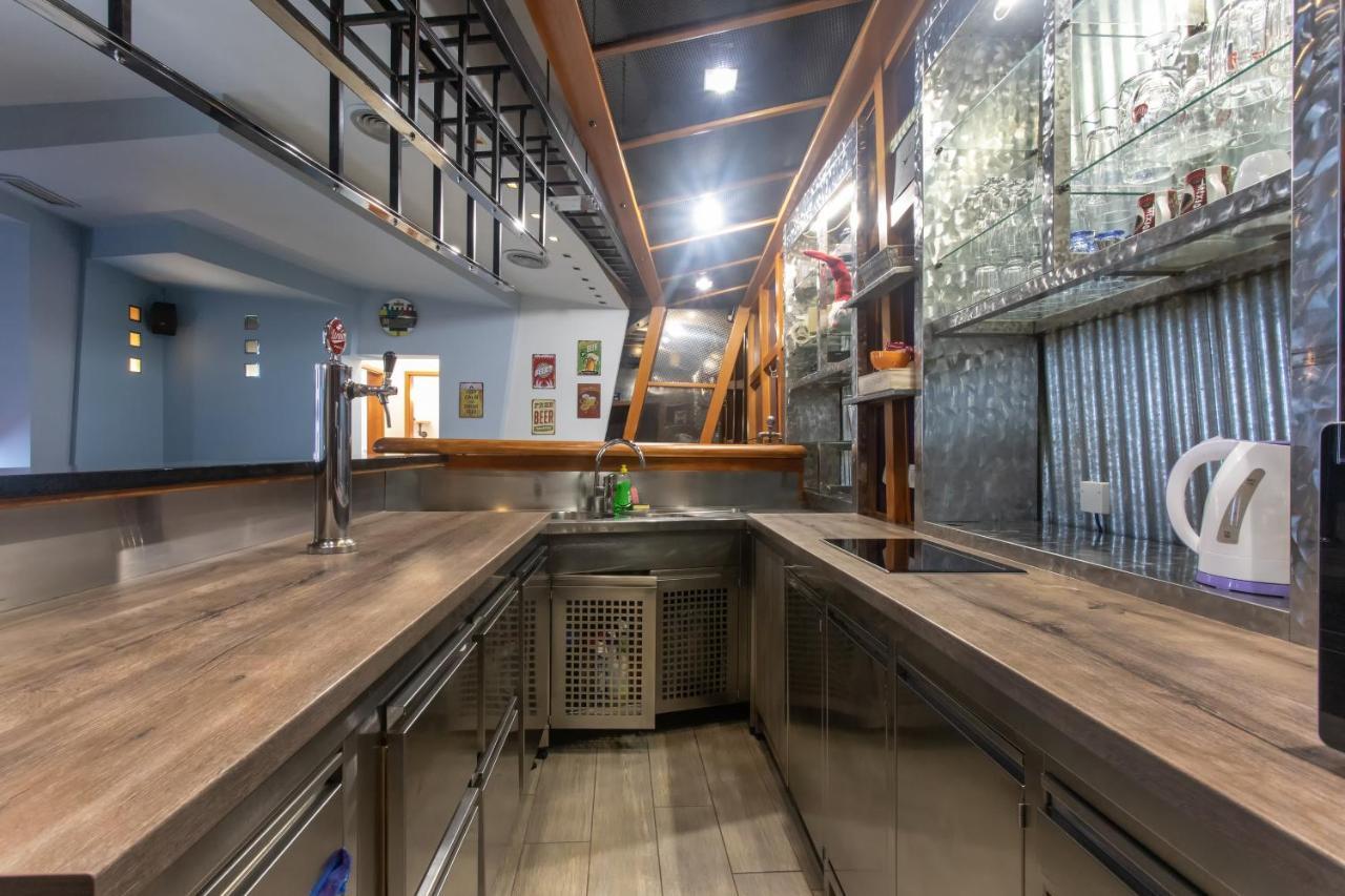 Stay In Pub Kamera Klub Apatment-City Center Ljubljana Kültér fotó